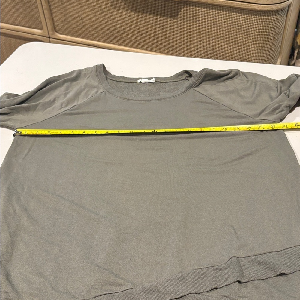 Threads 4 Thought - Parscarelli Feather Fleece Sweatshirt Size XXL. Olive Gree - Picture 11 of 15